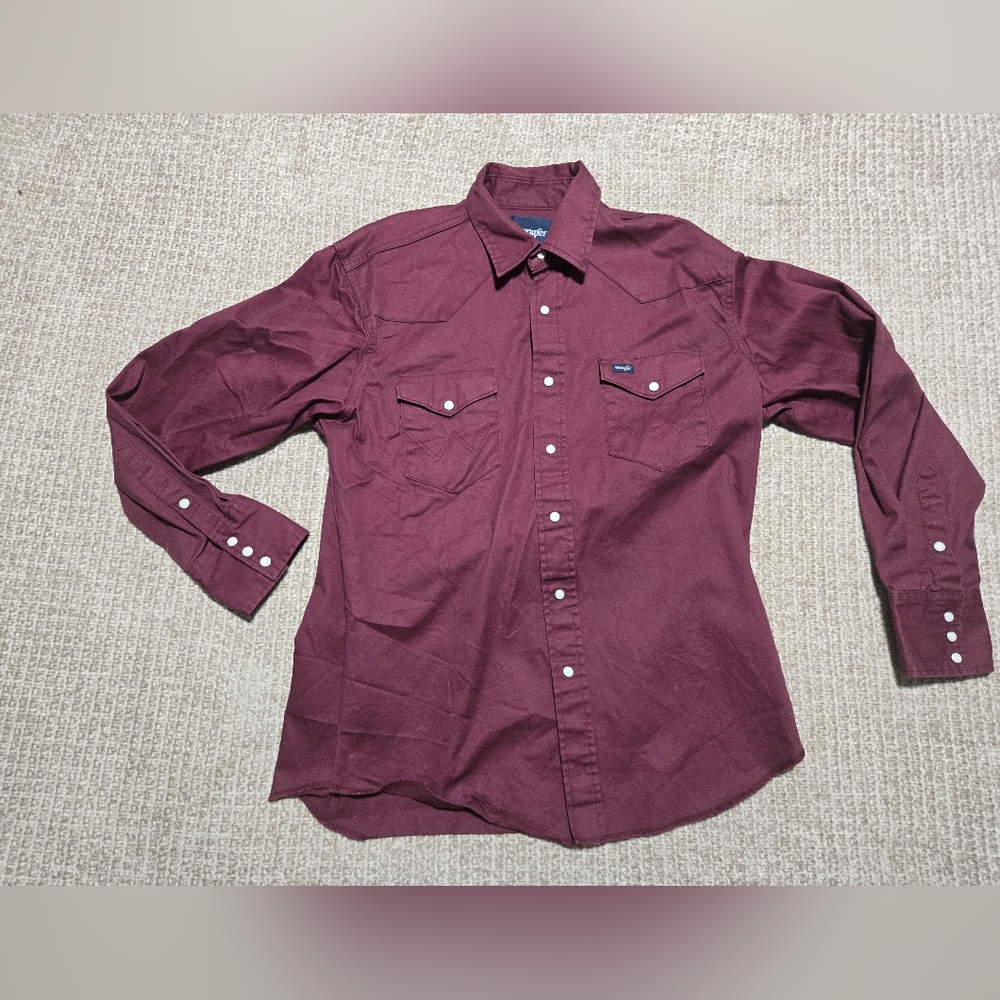 Denim Shirt Wrangler Burgundy Button Down with Pearl Snaps Size Large Vintage